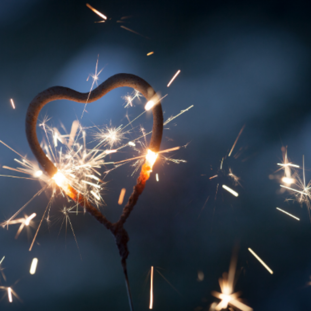 Heart 4" Cake Sparklers (5 Pack) by Hallmark Fireworks - Buy 1 Get 1 Free - MK Fireworks King